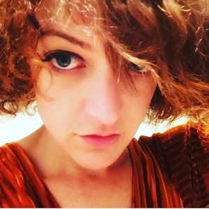 Meet your Posher, Courtney